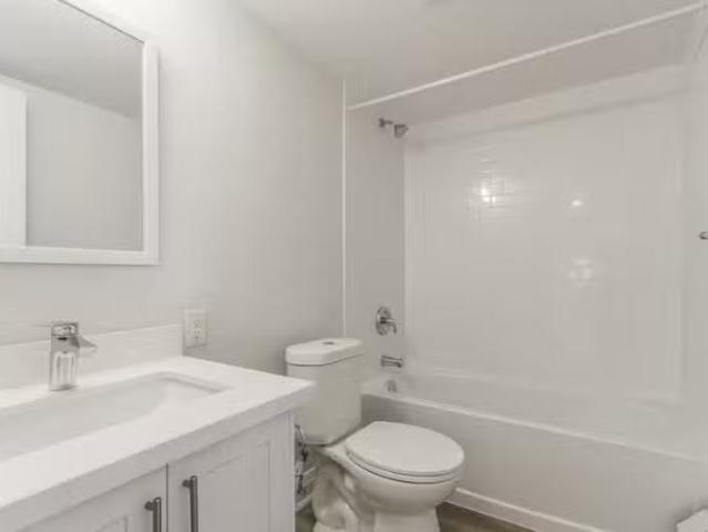 Condo for rent in Port Credit, Mississauga