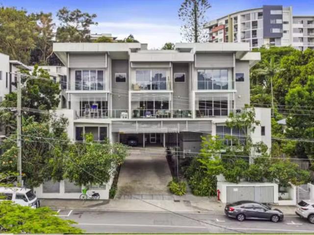 Apartment for rent in Toombul, Queensland