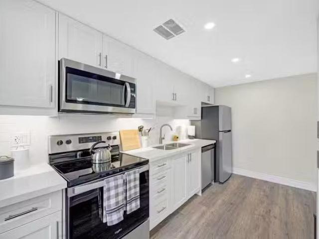 Condo for rent in Ancaster, Ontario