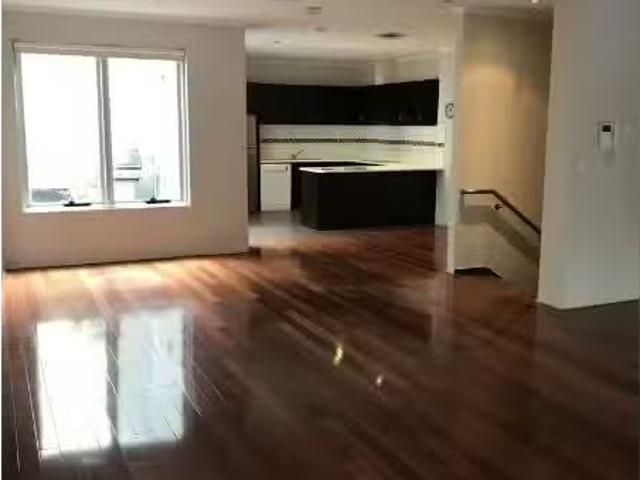 Condo for rent in Camerons Creek, Victoria