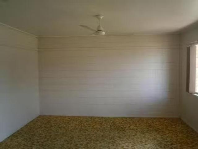 Apartment for rent in Frenchville, Queensland