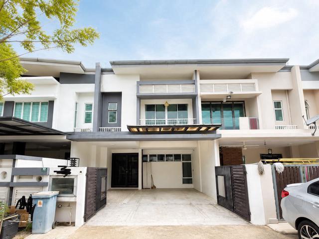 Terraced House for sale in Alam Impian, Selangor
