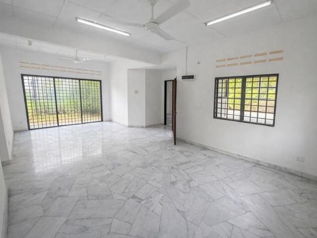 Bungalow for sale in Banting, Selangor