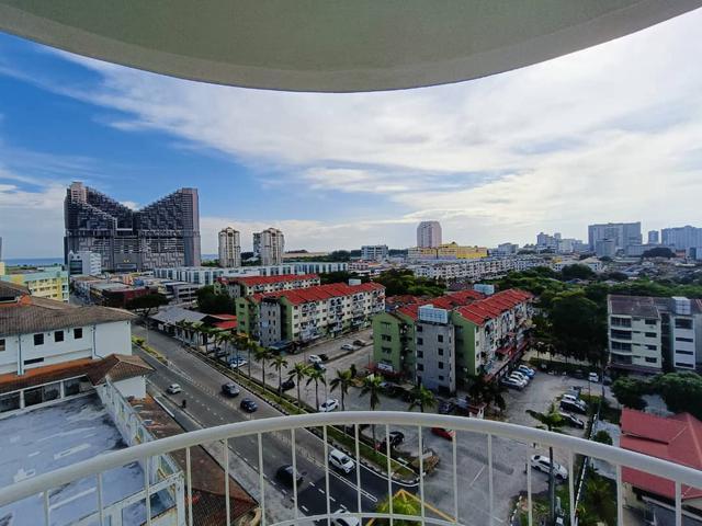 Condominium for sale in Malaka