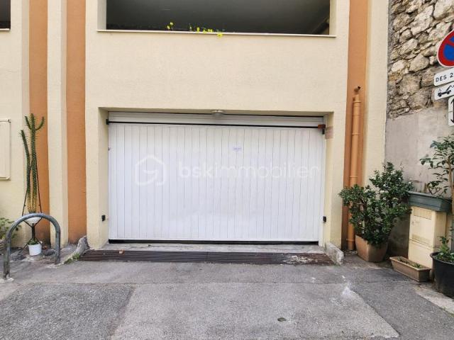 Garage vente à France métropolitaine, Nice