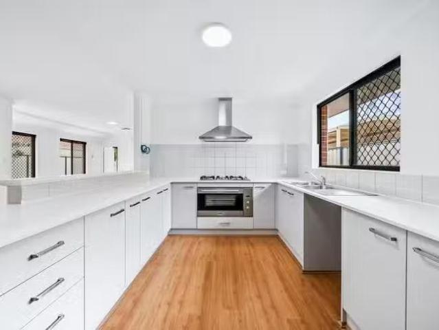 House for rent in Success, Western Australia