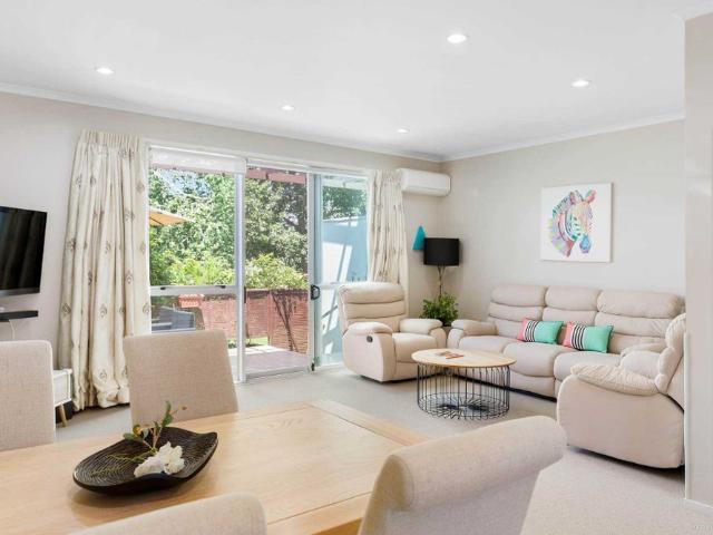Townhouse for rent in Hobsonville, Upper Harbour