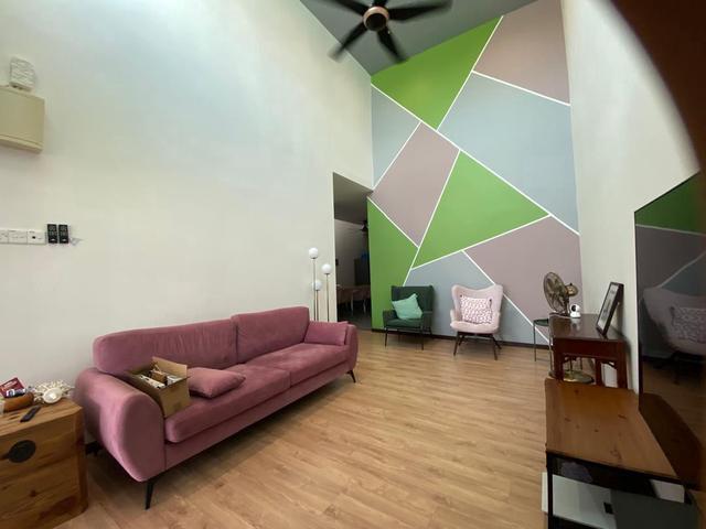 Terraced House for sale in Malaka