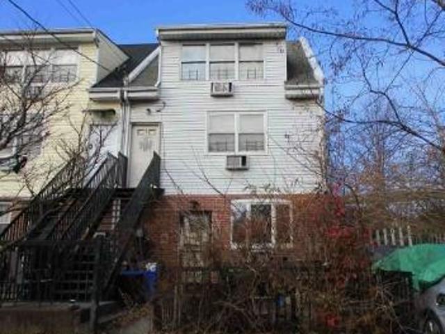 House for sale in Staten Island, Arverne
