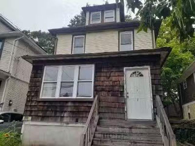 House for sale in New York
