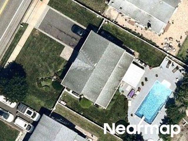 House for sale in Smithtown, New York