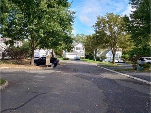 House for sale in Colts Neck