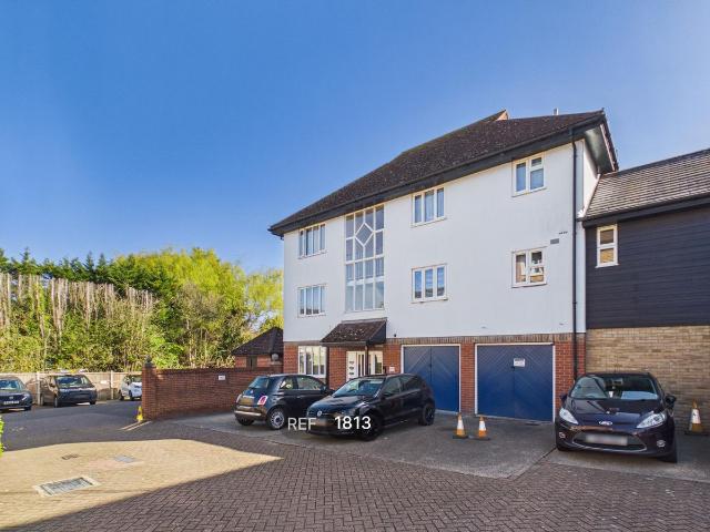 Apartment for rent in Hythe, Fordham Heath