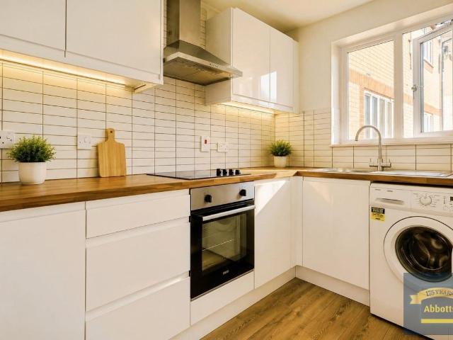 Apartment for rent in Hythe, Fordham Heath