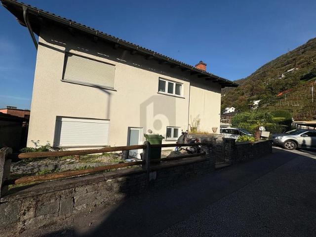 Haus kaufen in Gordola, Tessin