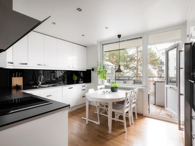 Bostadsrätt till salu i Hässelby-Vällingby, Stockholm