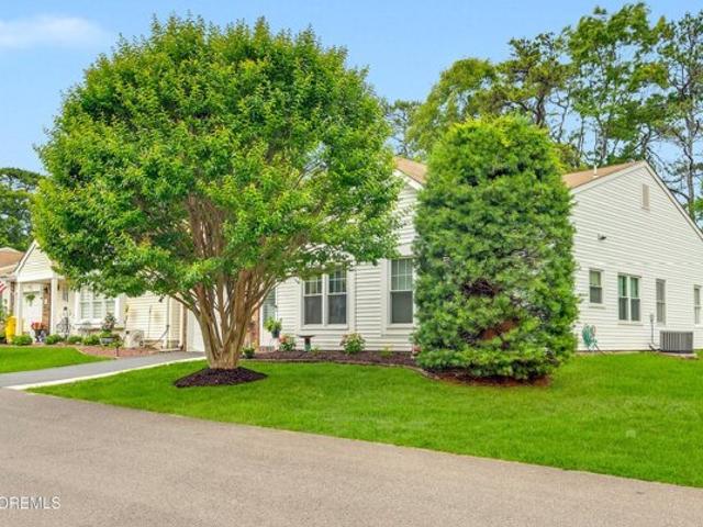 Condo for sale in Lakewood, New Jersey