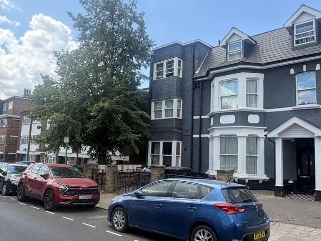 Apartment for rent in Harlesden, Greater London