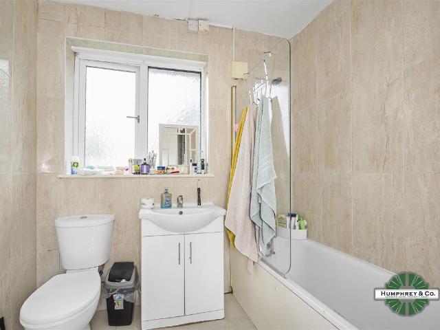 Apartment for rent in Harlesden, Greater London