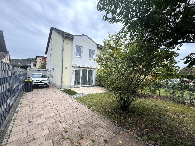 Haus mieten in Niederdollendorf, Königswinter