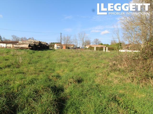 Terrain vente à Nieuil, Charente