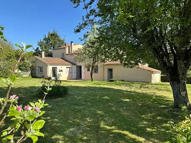 Maison vente à Nieul-le-dolent, La Martinière