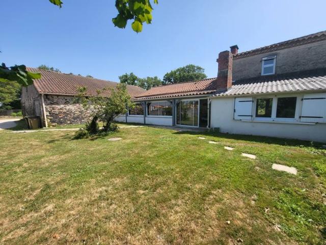 Maison vente à Nieul-le-dolent