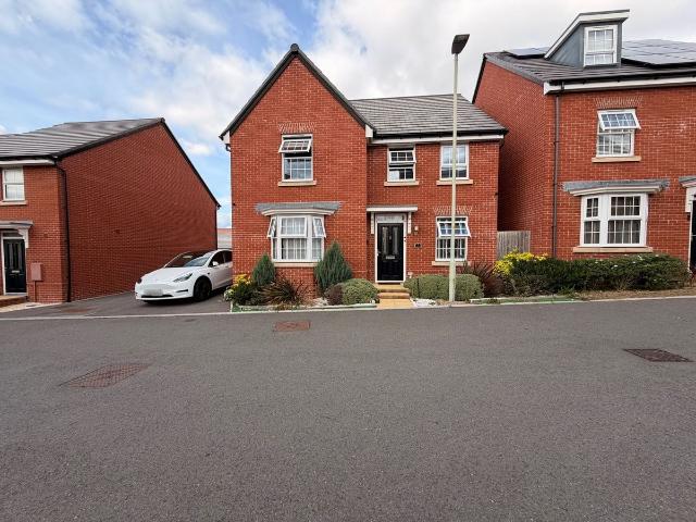 House for rent in Hunts Grove, Stroud