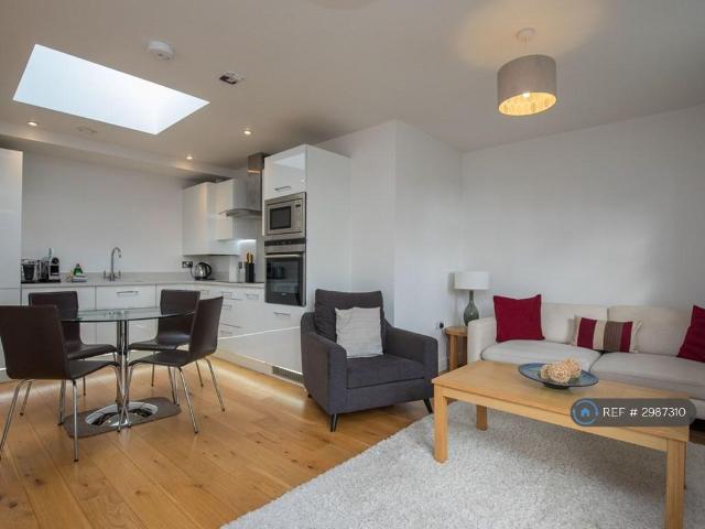 Apartment for rent in Clewer Village, Windsor