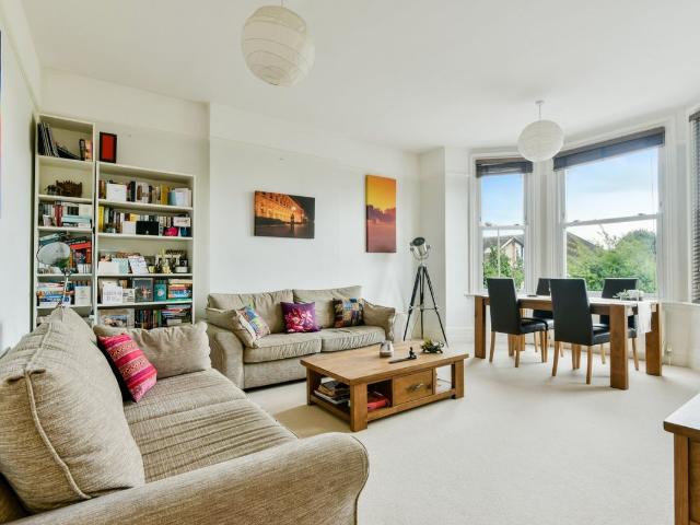 Apartment for rent in Balham, Greater London