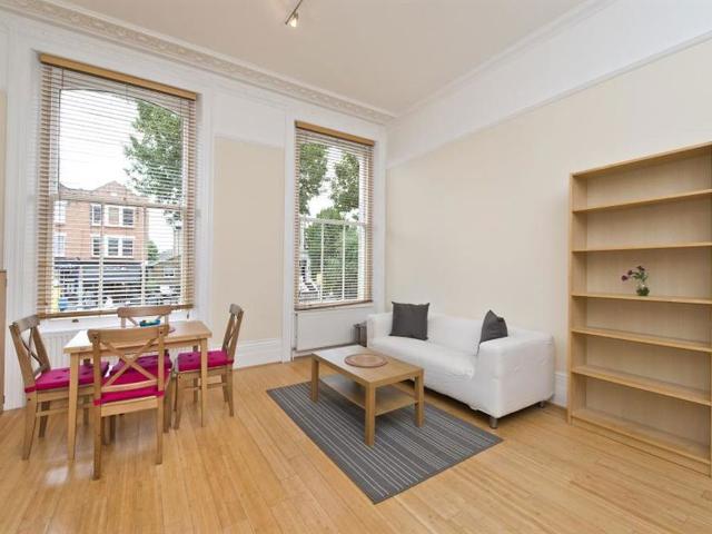 Apartment for rent in Balham, Greater London