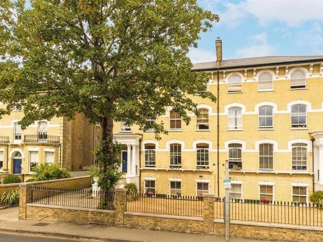 Apartment for rent in Balham, Greater London