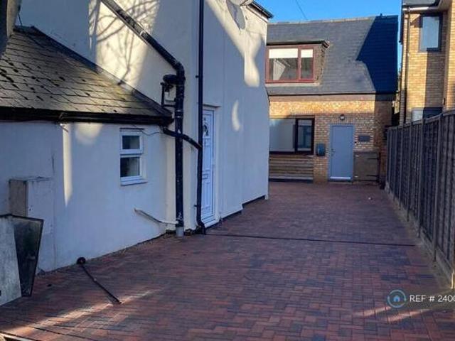 House for rent in King's Walden, Hertfordshire