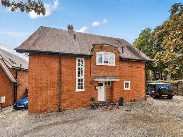 House for sale in Batchworth