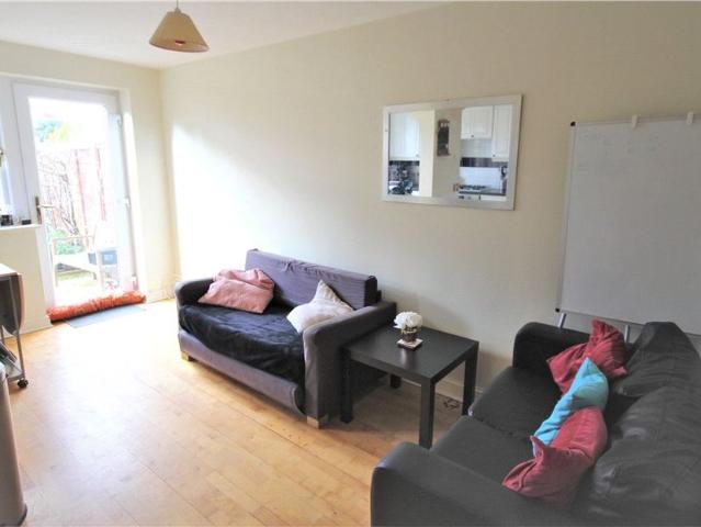 House for rent in Ripley Springs, Row Town