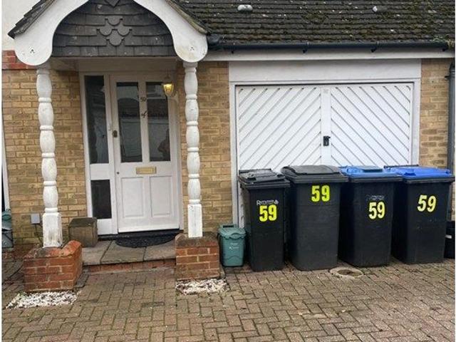 Room for rent in Ripley Springs, Runnymede