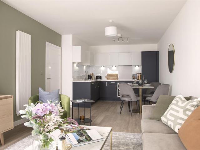 Apartment for rent in Fole, Surrey