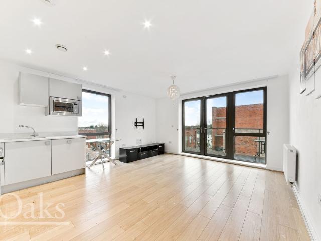 Apartment for rent in London Borough of Croydon, Addiscombe
