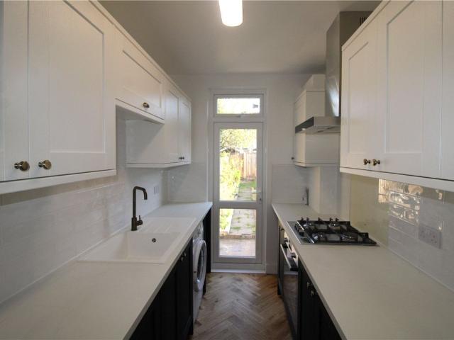 Apartment for rent in London Borough of Croydon, Addiscombe