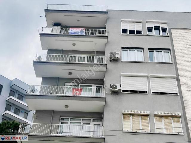 Karabağlar, İzmir içerisinde kiralık mülk