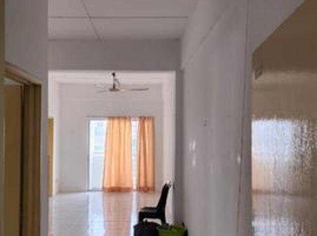 Apartment for sale in Nilai, Negeri Sembilan