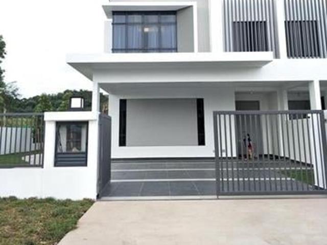 Terraced House for sale in Sendayan Village, Negeri Sembilan