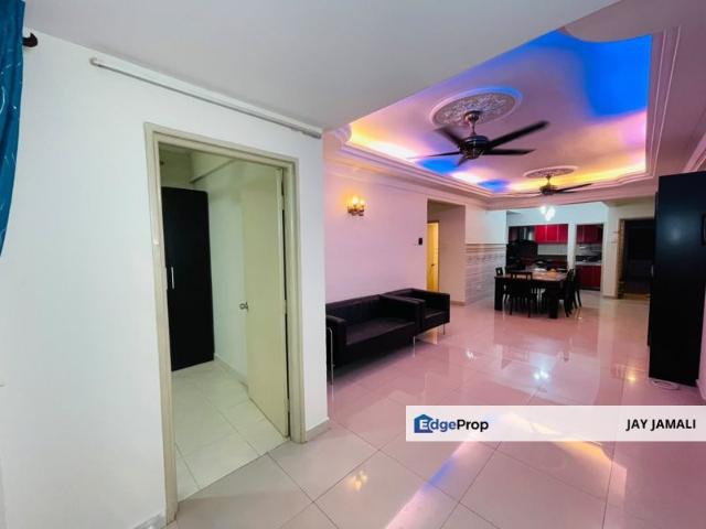Condominium for sale in Petaling, Tanjong Sepat