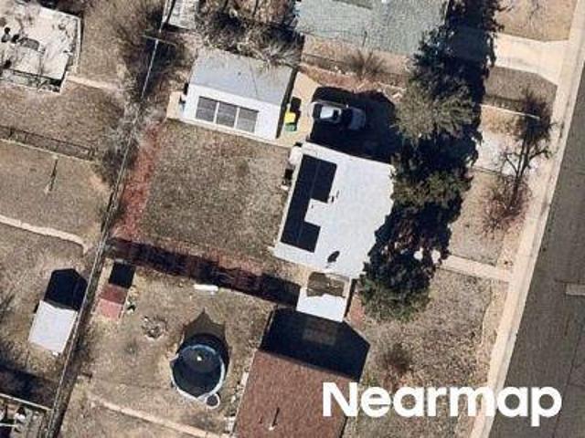 House for sale in Aurora