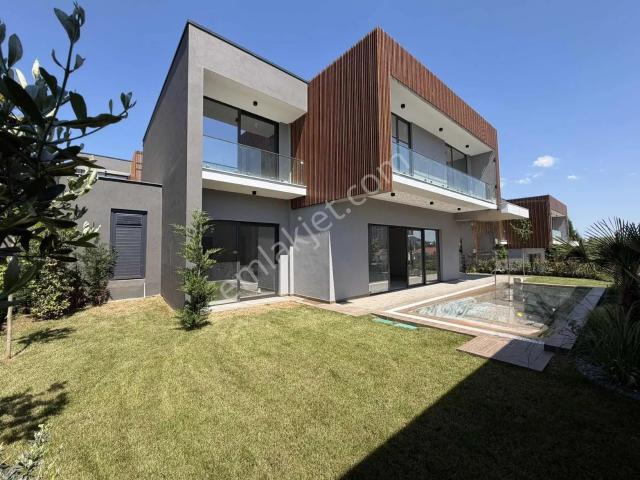 Nilüfer, Bursa içerisinde satılık Villa