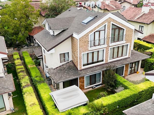 Üçevler Mahallesi, Nilüfer içerisinde satılık Villa
