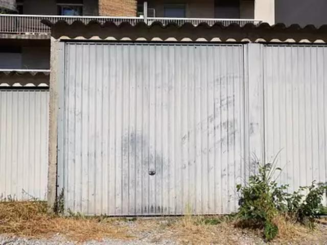 Garage vente à Nîmes