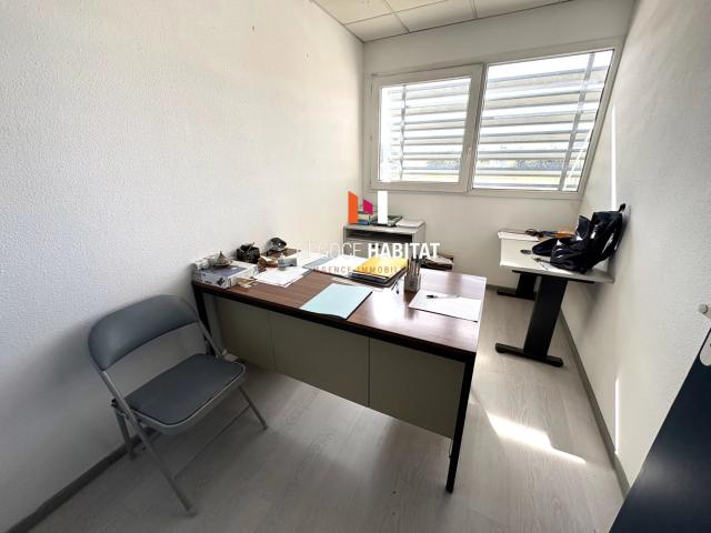 Bureau vente à Nîmes, Gard