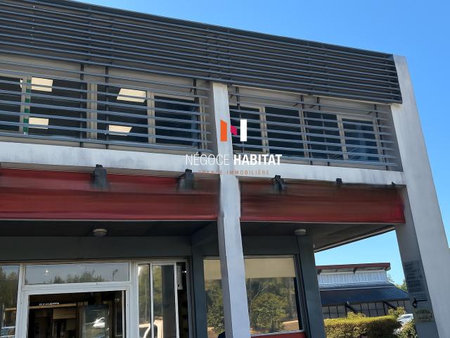Bureau vente à Nîmes