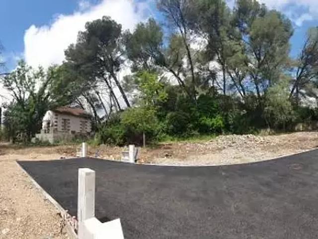Terrain vente à Nîmes
